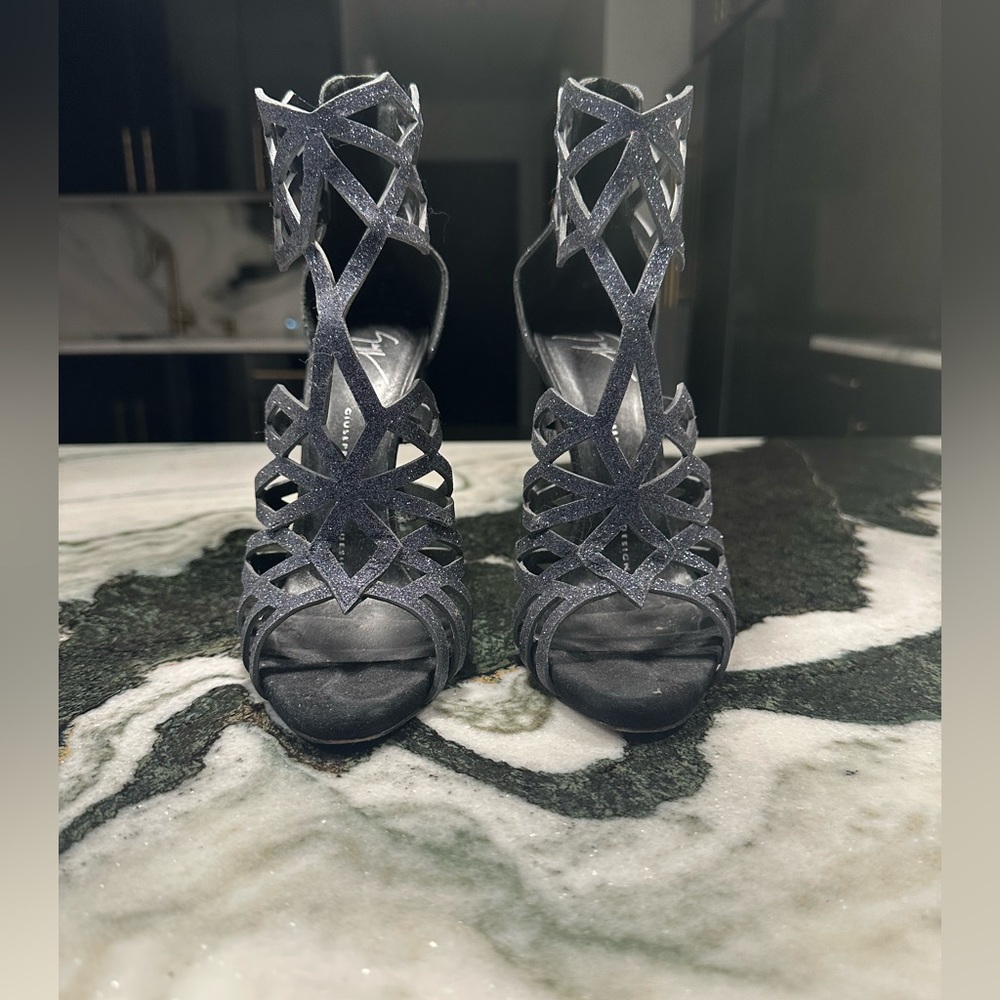 Giuseppe Zanotti leather glitter accents gladiator sandals size 7.5
